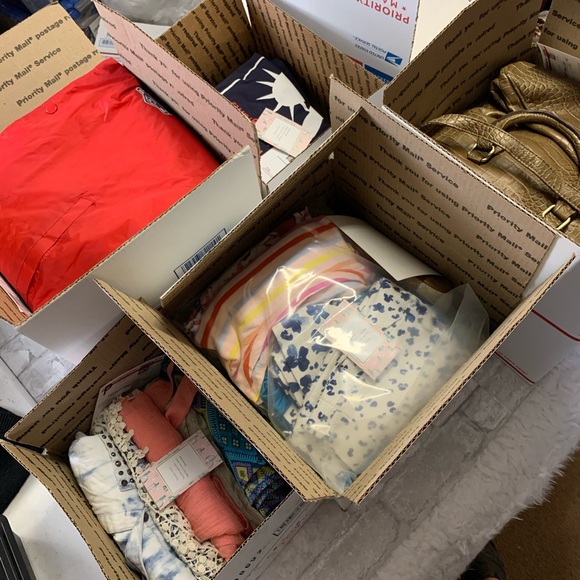 Sale: all $10 and under items qualify 5x$25 - Picture 3 of 7